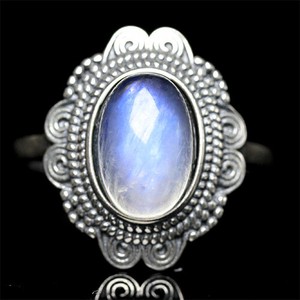 银戒指（珍珠/月光石） 能量石