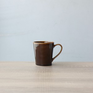 つき立ちマグカップ アメ色 ブラウン  シンプル 金善窯 [日本製/有田焼/カップ]