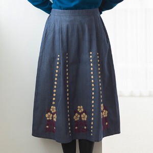 【フェアトレード】V&A　手織りオーガニックコットンコレット柄手刺繍スカート