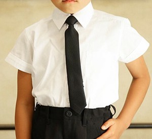 定番　トドラー男の子　半袖ネクタイ付きシャツ