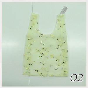 新作　透け感のあるコンパクトトート　花の刺繍のエレガントなバッグ　雑貨