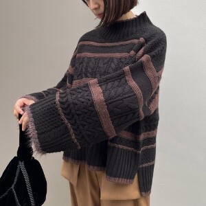 Sweater/Knitwear High-Neck Border