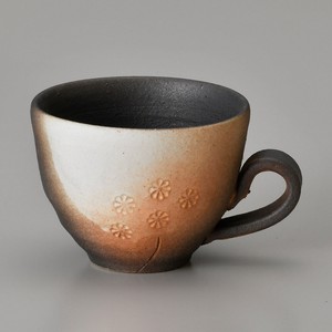 「2023年 新作」白ぼかし小花コーヒー碗　　【日本製　陶器】