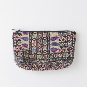 Pouch Embroidered Vintage