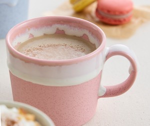 CaKe Mug マグ　ピンク　【日本製　美濃焼】（母の日　磁器　ケーキ　マグカップ クリスマス）