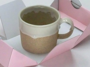 CaKe Mug マグ　ブラウン【日本製　美濃焼】（陶器　磁器　ケーキ　マグカップ　クリスマス）