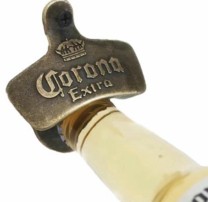 Corona Extra コロナビール  ボトルオープナー　栓抜き　ネジ付　壁掛け用　メタル製　アメ雑