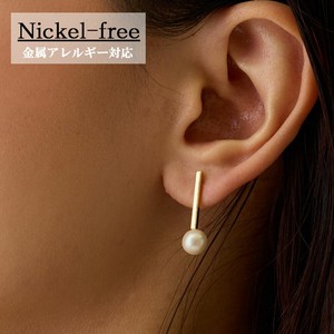 金耳针耳环（珍珠/月光石） 宝石 珍珠 日本制造