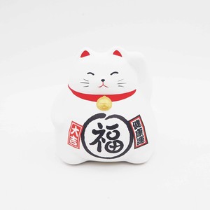 風水貯金箱 まる福招き猫  白（健康運）　【日本製 萬古焼 縁起物】