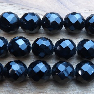 Gemstone black