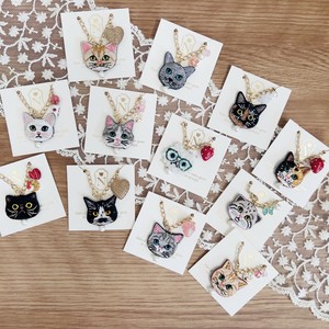 「エシカルコレクション」人気☆毛並みまで感じる猫刺繍のバッグチャームのアソートセット