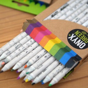 ONYX＋GREEN 古新聞紙でつくられた色鉛筆【24色セット】（カナダ・輸入・文房具）