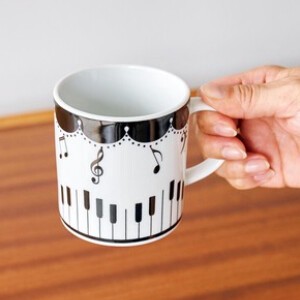 Pre-order Mug Piano
