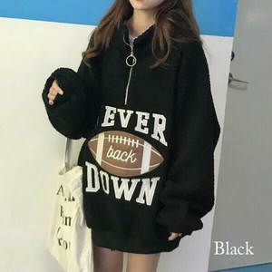 トレーナー《ロゴ入りフロントジップボアトレーナー 》《現品限りー値下げ》