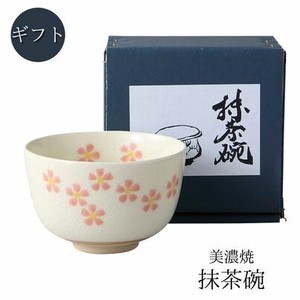 ギフト　花ちらし 白 抹茶碗 美濃焼 日本製