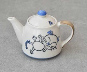 Tea Pot Blue Cat Made in Japan