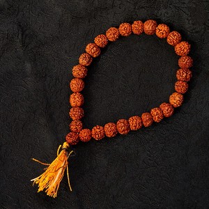インドの数珠ブレスレット - ルドラクシャ