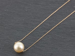 Pearls/Moon Stone Gold Chain Pendant 9mm Made in Japan