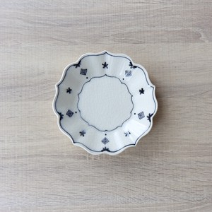 有田焼 地紋小花 桔梗皿 喜鶴製陶 陶磁器 お皿 食器 カフェ 日本製