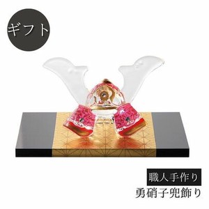 Figurine Red Gift M