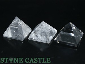 ☆一点物☆【置き石】ピラミッド型 水晶 約30mm (3個セット) No.02 ★特価★ 【天然石 パワーストーン】