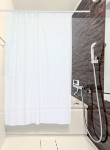 シャワーカーテン　ホワイト　130×178?p　フック付き