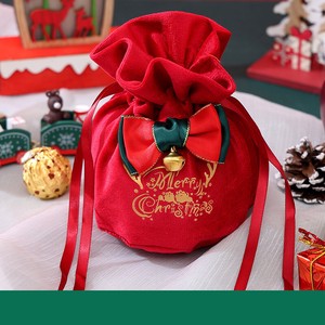 ラッピング 袋 クリスマス プレゼント用 リンゴ 巾着袋 不織布 ラッピング用品 梱包 包装 贈り物