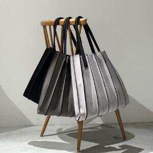大人気商品♪　再入荷しました♪　ネオプレン　プリーツ　親子トート