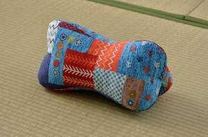 日本製 ほね枕 足枕 約35×17cm エスニック 1193940371618