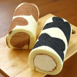【冷凍】黒沢牧場 牛柄ロールケーキ 2本セット