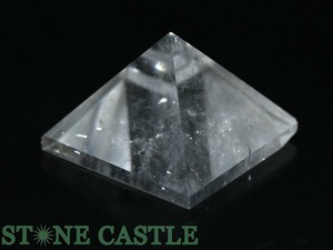 ☆一点物☆【置き石】ピラミッド型 水晶 約50mm No.07 【天然石 パワーストーン】