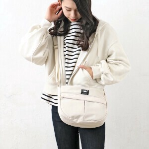 マットツイル半月ミニショルダー/ショルダーバッグ/収納/斜めがけ