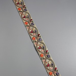 インド刺繍リボン　ハーフロール4m_H033