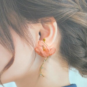 Clip-On Earrings Gold Post Earrings Pink M