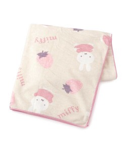Pouch Miffy Pink Strawberry Chocolate Bath Towel