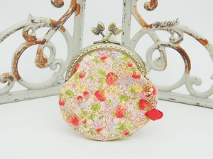 化妆包 草莓 口金包