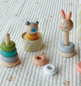 上手にできるかな？選んで重ねて出来たらにっこり。【ANIMAL STACKING】　【Adnil LAND】【ベビー】