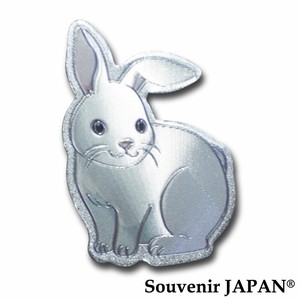 【ホイルマグネット】ウサギ(白)  ダイカットマグネット【お土産向け商品】