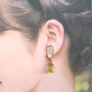 Clip-On Earrings Gold Post Earrings Dry flower