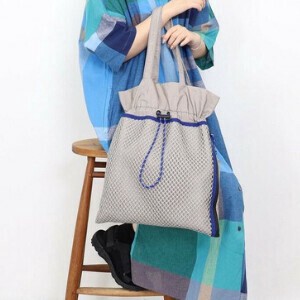 定番 人気商品【Nananoel 】zora　メッシュポケット巾着トートバッグ A4対応