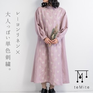 洋装/连衣裙 新款 刺绣 2024年 化纤 洋装/连衣裙 花卉图案