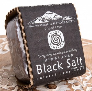 ブラック　ナチュラル　ボディ　ソープ - HIMALAYAN Black Salt Natural Body Soap【手作り石鹸・100g】
