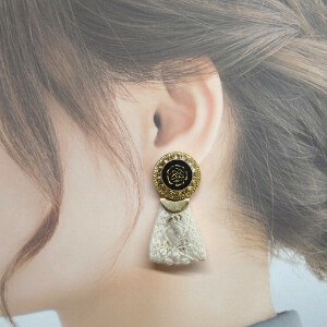 Pierced Earrings Gold Post Embroidered 1-pcs