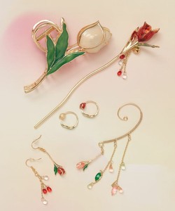 Pierced Earringss Tulips 【2024NEW】