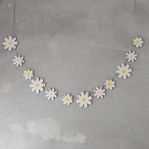 DECOLE Party Item Daisy Garland