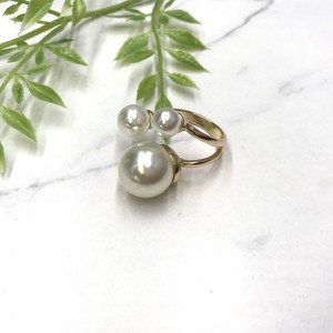 Silver-Based Ring Pearl Design Bijoux Rings