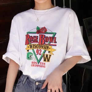 【2024年新作】ROSEBOWLプリントTシャツ　トップス　ロゴ　カジュアル　春　夏　SS　秋　予約