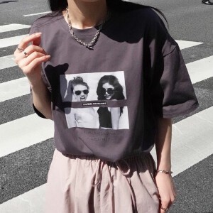 【2024年新作】GIRLSプリントTシャツ　トップス　ロゴ　文字　春　夏　SS　カジュアル　シンプル