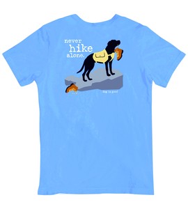 ユニセックス・プリントTシャツ　『ネウ゛ァーハイクアローン』　半袖 Tシャツ