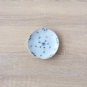Small Plate White Arabesques Blue Arita ware Mamesara Made in Japan